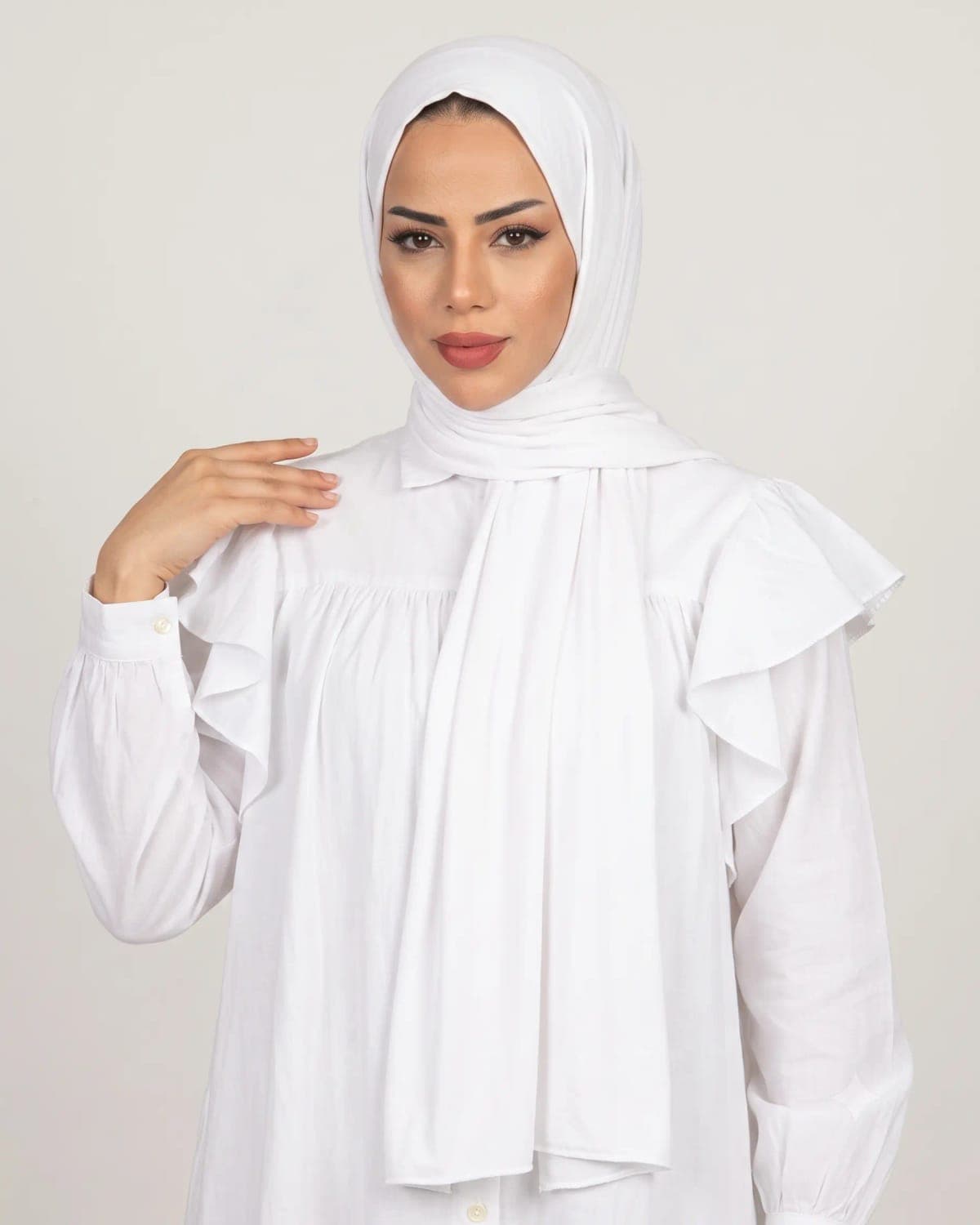 Hijab d'été Blanc — voile pur et lumineux